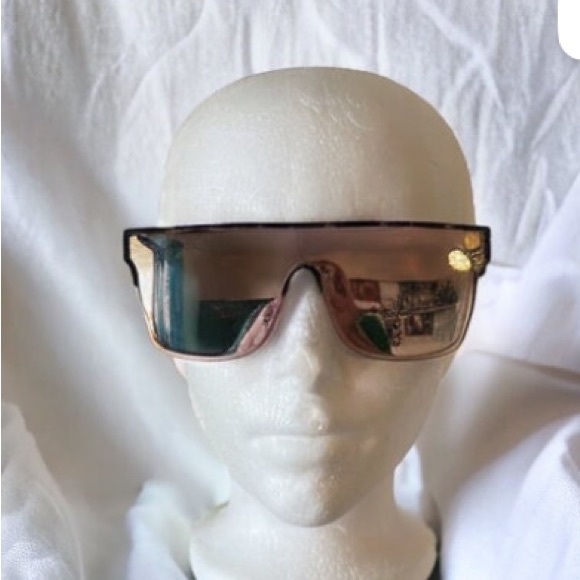 CAKE oversized shield sunglasses - Picture 1 of 12